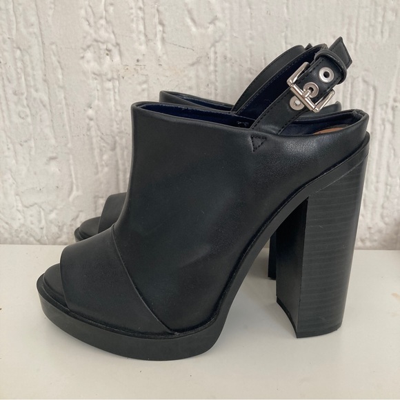Zara Trafaluc Black Open Toe Ankle Strap Chunky Heels Size 37 - Picture 1 of 9